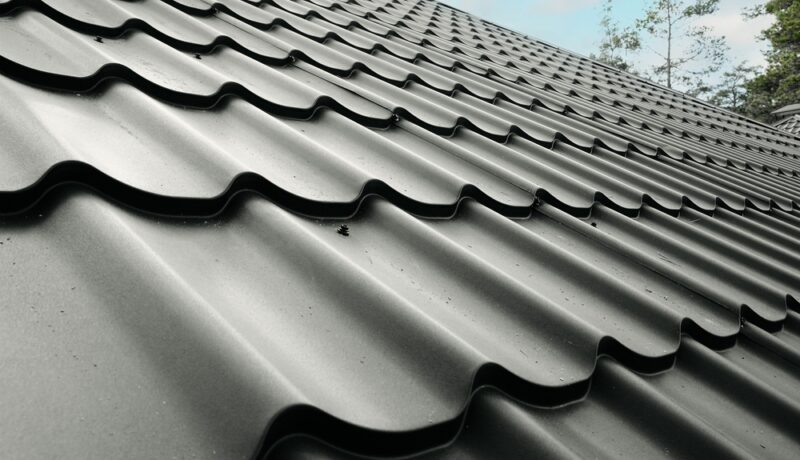 jak-dbac-o-metalowe-pokrycia-dachowe-praktyczne-wskazowki-i-porady