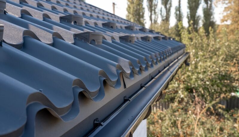 rola-rynien-w-efektywnym-zarzadzaniu-woda-deszczowa-jakie-wybrac-do-swojego-domu