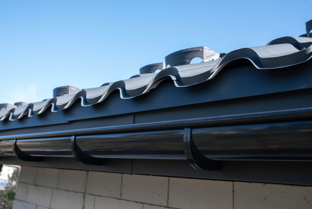 Plastic,Gutter,System,On,A,House,Close,Up